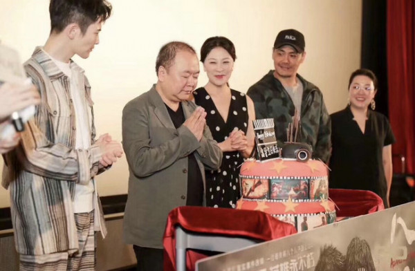 《八子》剧组亮相上海国际电影节 岳红尽显优雅端庄