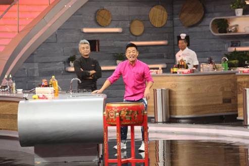 《听得到的美食》上演“小陈飞刀” 孙浩气焰全无