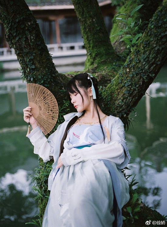 《初遇在光年之外》光年体 陈若轩自黑徐娇吐槽