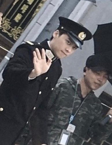 李易峰新剧《隐秘而伟大》化身警官超霸气,网友:来自制服的诱惑!
