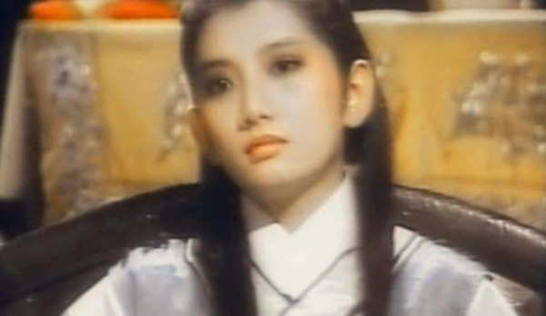 她曾是最美赵敏,却因家庭不幸福选择轻生