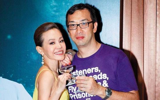 彭佳慧前夫首发声:我们是一起保护这个家的家人